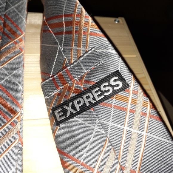 Express tie - Picture 2 of 2